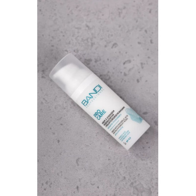 Cream with mandelic acid and polyhydroxy acids gently exfoliating Cream with mandelic acid and polyhydroxy acids gently exfoliating