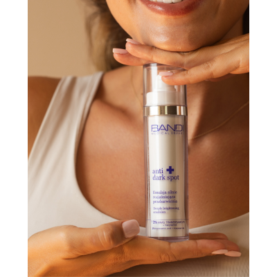 Deeply brightening emulsion